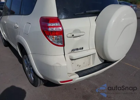 2010 Toyota Rav4 Limited из США, поврежденный, VIN 2T3YF4DV7AW039616